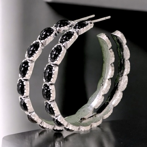 Large Black & Silver Sante Fe Style Post Hoops - Picture 1 of 7